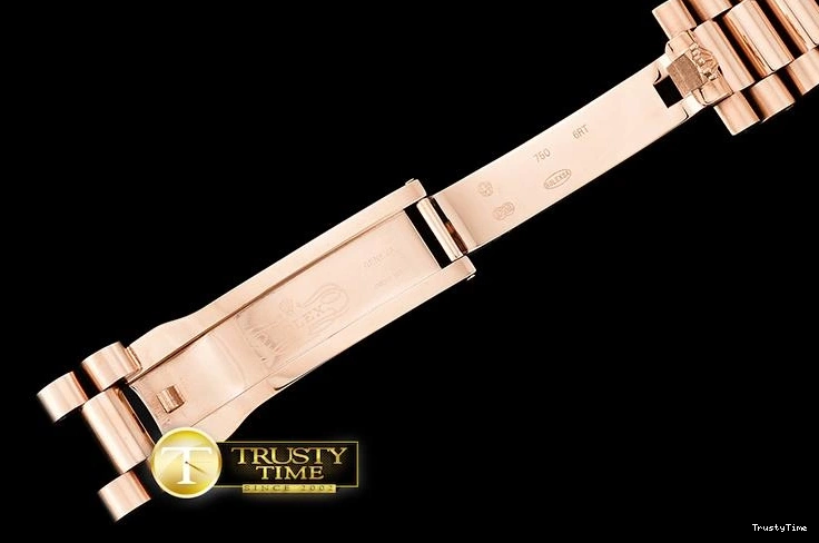 0223 RDD0210A – DayDate 40mm Youthful 679